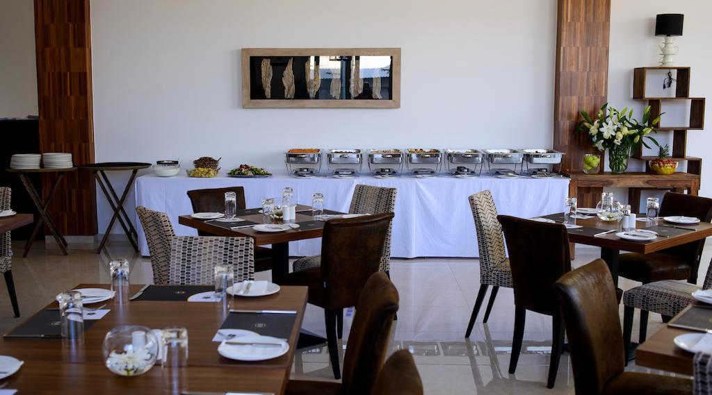 Crystal Hotel كاكوبرتريا المظهر الخارجي الصورة